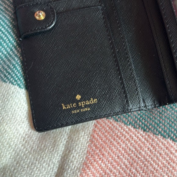 Kate Spade slim black bifold wallet ✨ final reduction. - Picture 4 of 8